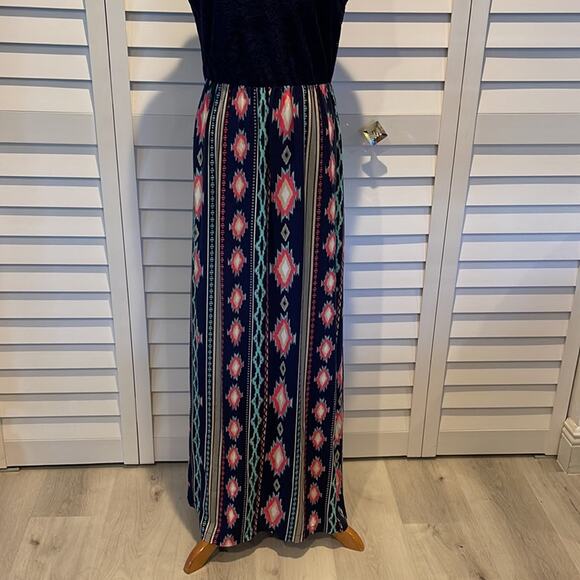 Just be Maxi Dress, lined Lace Top, elastic waste. - Picture 3 of 5